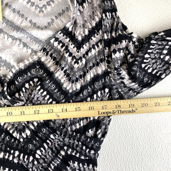 Faded Glory Womens L Chevron Pattern Belted Stretch Waist Dress Grey Faux Wrap - Picture 2 of 7